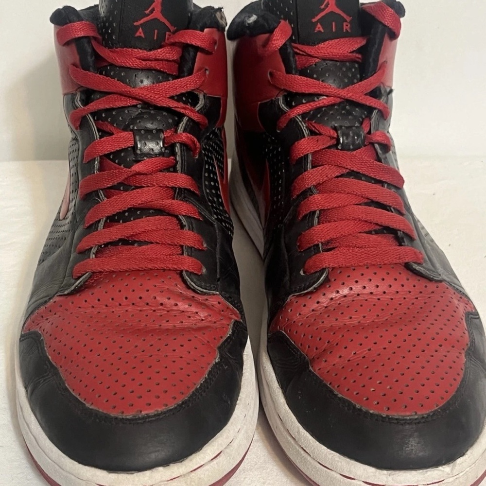 Nike Men's Black and Red High-Top Sneakers - Picture 3 of 5
